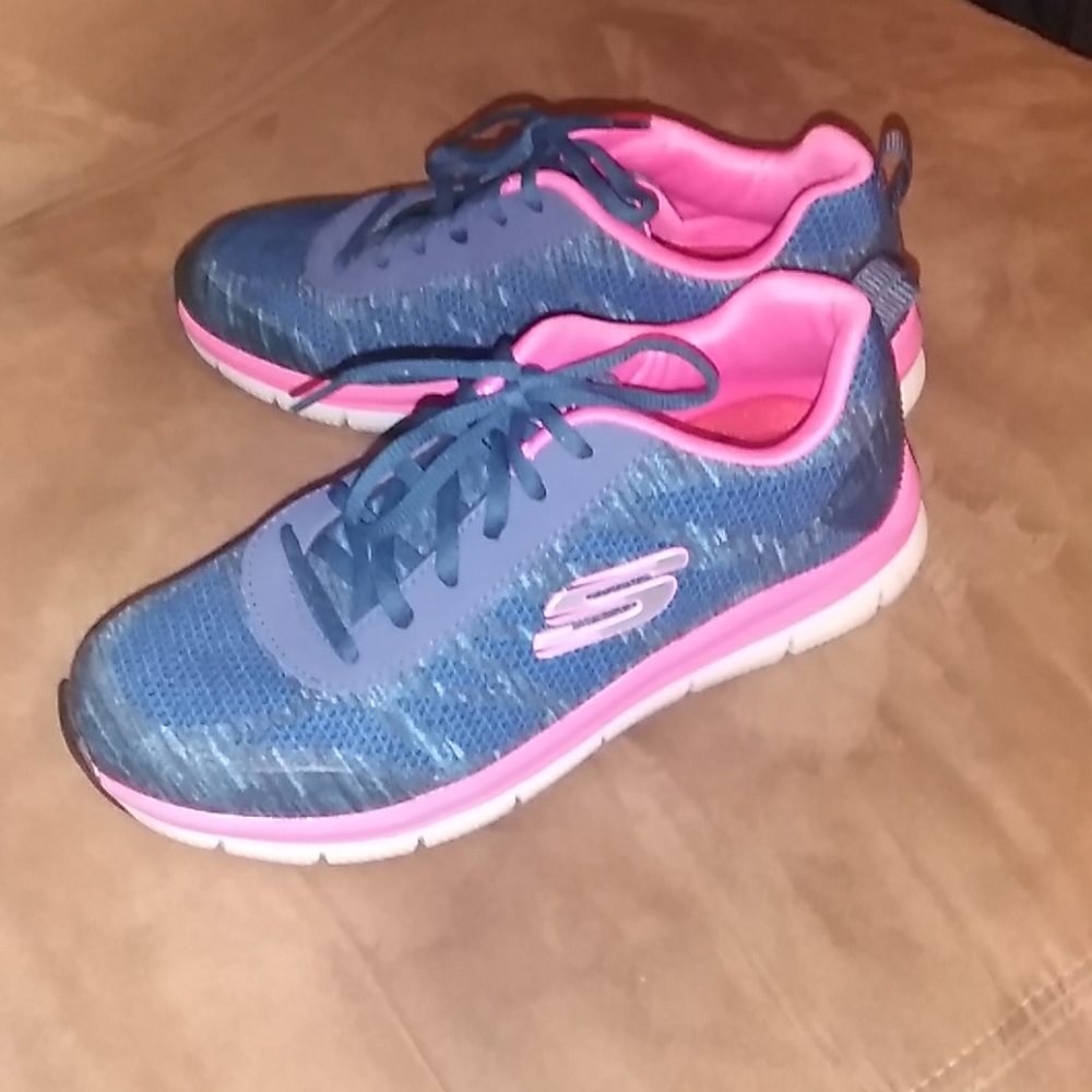 Sketchers Flex Sole Slip Resistants